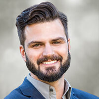 headshot of babson's vice president of assay development, christopher dipasquale